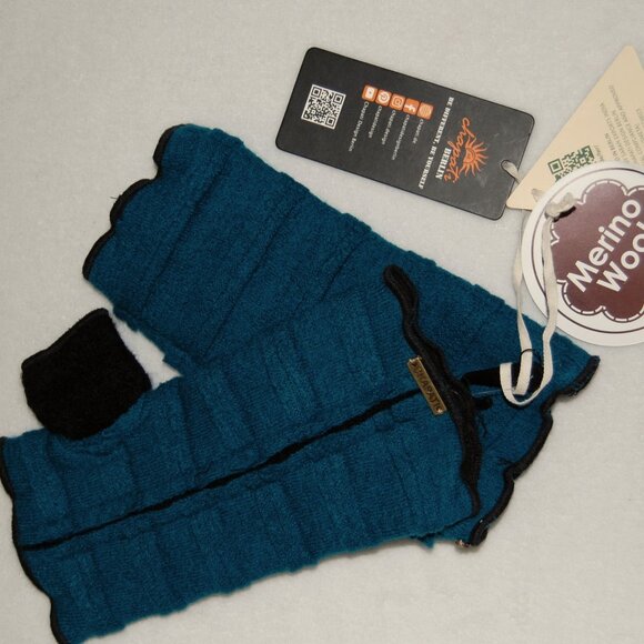 Chapati Berlin, Merino Fingerless Gloves, Reversible, OS Unisex - Picture 2 of 9